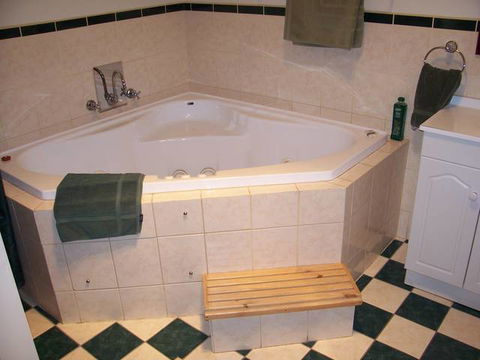 Limestone View (Naracoorte Cottages) - Sunshine Coast Tourism 2