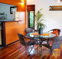 Lombok on Waterfall Retreat - Sunshine Coast Tourism