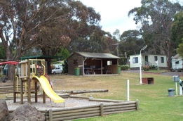 Macedon Caravan Park - Holiday Sunshine Coast 0
