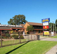 Maclin Lodge Motel - Holiday Sunshine Coast