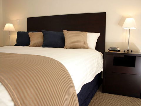 Macquarie Waters Boutique Apartment Hotel - Sunshine Coast Tourism 0