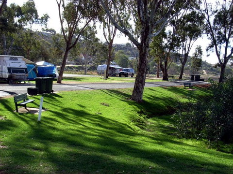 Mannum Caravan Park Cabins - Holiday Sunshine Coast 2