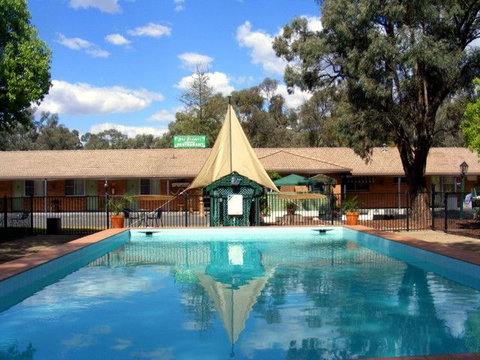 Matthew Flinders Motor Inn - Sunshine Coast Tourism 0