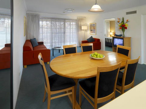 Medina Serviced Apartments Canberra - Sunshine Coast Tourism 1