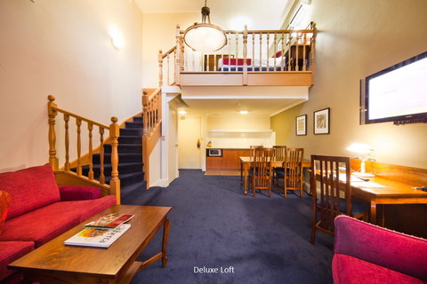 Mercure Canberra - Sunshine Coast Tourism 3