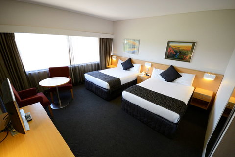 Mercure Penrith - Sunshine Coast Tourism 0