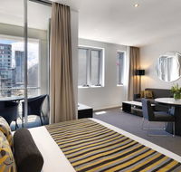 Meriton Serviced Apartments - Zetland - Holiday Sunshine Coast