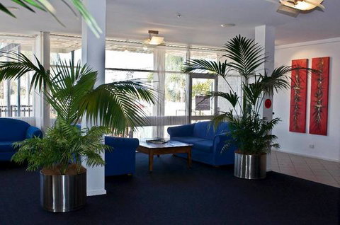 Metro Hotel Perth - Sunshine Coast Tourism 0