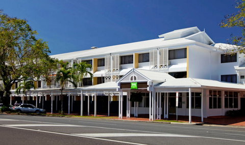 Ibis Styles Cairns - Sunshine Coast Tourism 2