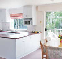 Jade Waters Luxury Apartments - Holiday Sunshine Coast