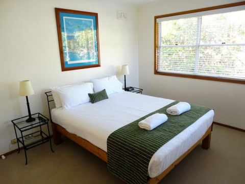 Noosa Entrance Waterfront Resort - Holiday Sunshine Coast 2