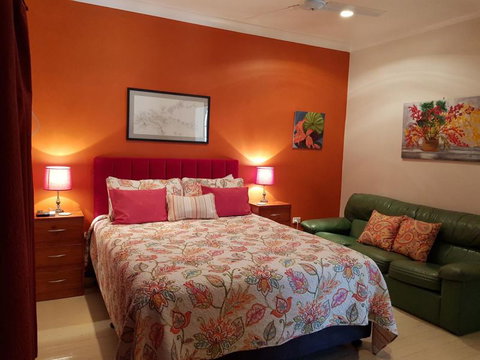 Sonja's Bed & Breakfast - Sunshine Coast Tourism 4