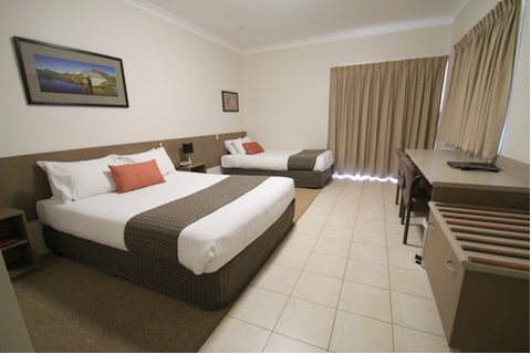 Midlander Motor Inn - Sunshine Coast Tourism 0