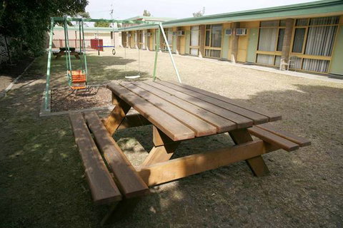 Midtown Motor Inn - Sunshine Coast Tourism 6