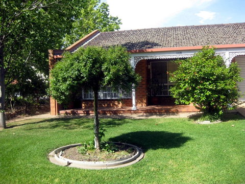 Millie Accommodation - Sunshine Coast Tourism 0