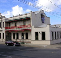 Mitchell River Tavern - Sunshine Coast Tourism
