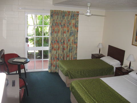 Monte Carlo Motor Inn - Sunshine Coast Tourism 0