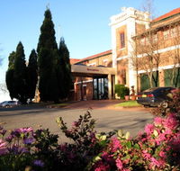 Monte Pio Motor Inn - Holiday Sunshine Coast