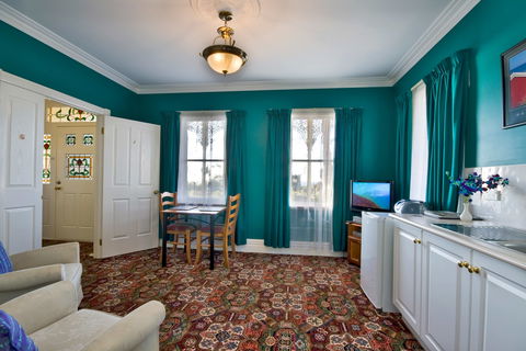 Mount Martha Bed & Breakfast By The Sea - Sunshine Coast Tourism 3