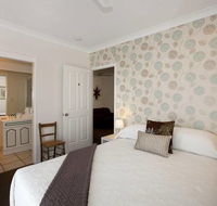 Mt Coolum Retreat 'A Bed  Breakfast' - Sunshine Coast Tourism