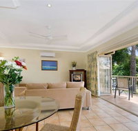 Noosa River Palms - Sunshine Coast Tourism