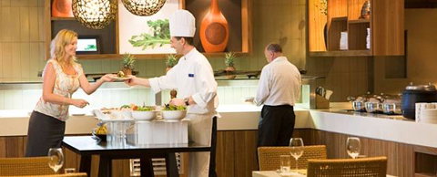 Novotel Cairns Oasis Resort - Sunshine Coast Tourism 4