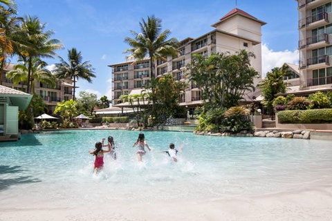 Novotel Cairns Oasis Resort - Sunshine Coast Tourism 10