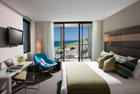 Novotel Newcastle Beach - Holiday Sunshine Coast 0