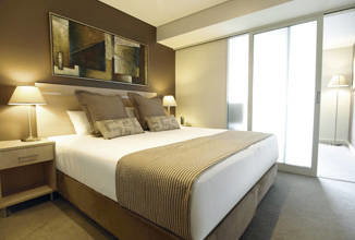 Oaks Embassy Hotel - Sunshine Coast Tourism 1