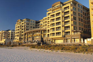 Oaks Plaza Pier - Sunshine Coast Tourism 2