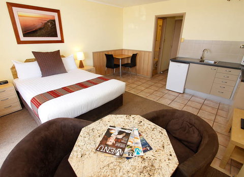 Ocean View Motel - Sunshine Coast Tourism 2