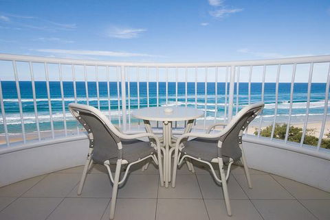 Olympus Apartments - Holiday Sunshine Coast 2