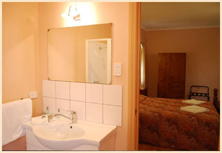 Osteria Sanso Restaurant & Accommodation - Holiday Sunshine Coast 1