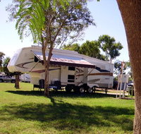 Outback Oasis Caravan Park - Sunshine Coast Tourism