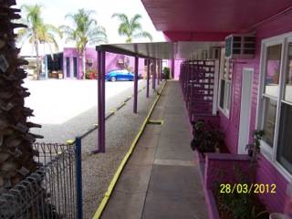 Paddle Steamer Motel - Holiday Sunshine Coast 2