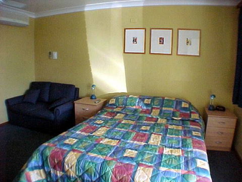 Palm Valley Motel - Sunshine Coast Tourism 2