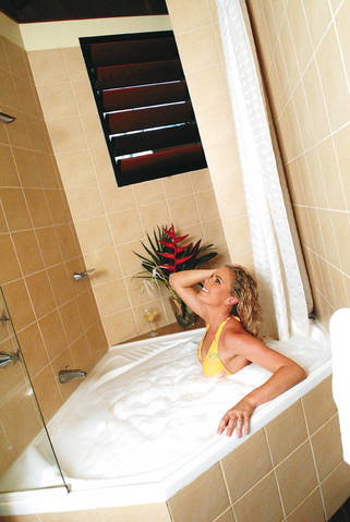 Palms City Resort - Holiday Sunshine Coast 4