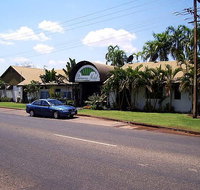 Paraway Motel - Sunshine Coast Tourism