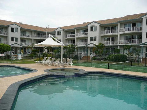 Pelican Cove Apartments - Sunshine Coast Tourism 8