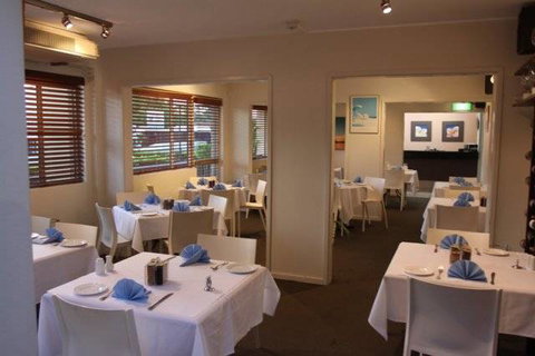 Peninsula Nelson Bay - Holiday Sunshine Coast 3