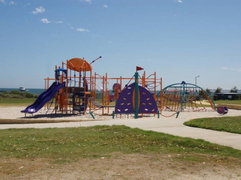 Pinnacles Holiday Park - Sunshine Coast Tourism 5