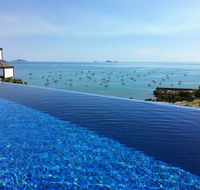 Pinnacles Resort  Spa - Holiday Sunshine Coast
