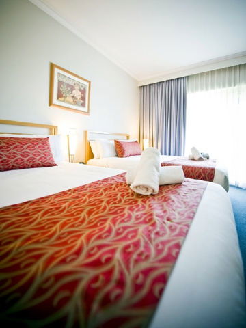 Quality Hotel Dickson - Sunshine Coast Tourism 1