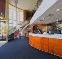 Quality Hotel Melbourne Airport - Holiday Sunshine Coast