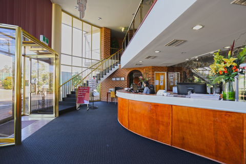 Quality Hotel Melbourne Airport - Holiday Sunshine Coast 0
