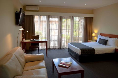 Quality Hotel Melbourne Airport - Holiday Sunshine Coast 1