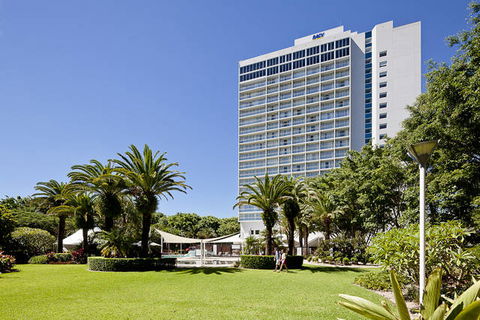 RACV Royal Pines Resort - Sunshine Coast Tourism 5