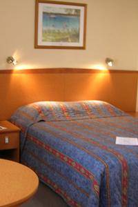 Reef Motor Inn - Sunshine Coast Tourism 0