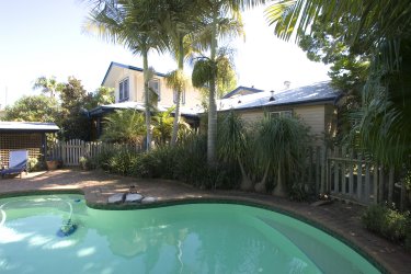 Rivendell Guest House - Sunshine Coast Tourism 4