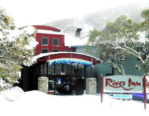 River Inn - Sunshine Coast Tourism 0
